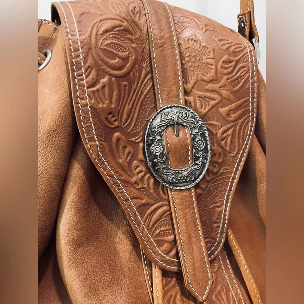Vintage Brown Leather Floral Boho Crossbody Western Buckle Bucket Bag Purse - Picture 3 of 7